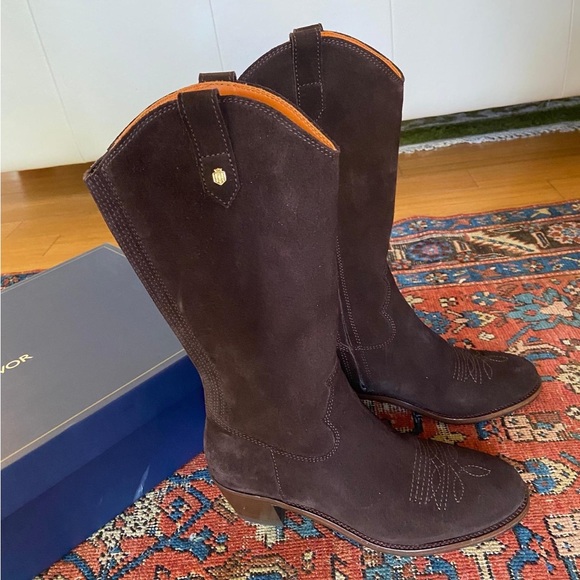 Fairfox and Favor 'The Rockingham' cowgirl boot, EUC, size 9, chocolate suede - Picture 3 of 4